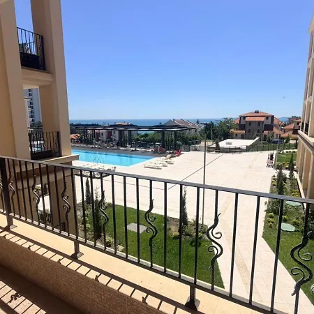 Apartment Green Fort Suites 公寓 阳光海滩